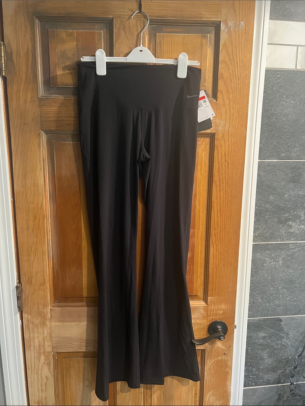 Women’s Nike Black Flare Bottom Training Pants Large
